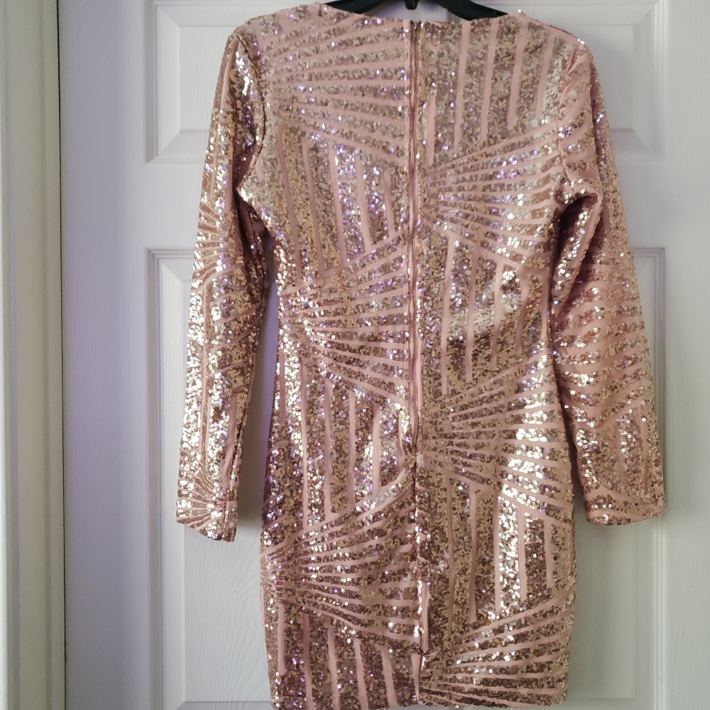 Rose gold sequined bodycon mini dress - Picture 4 of 4